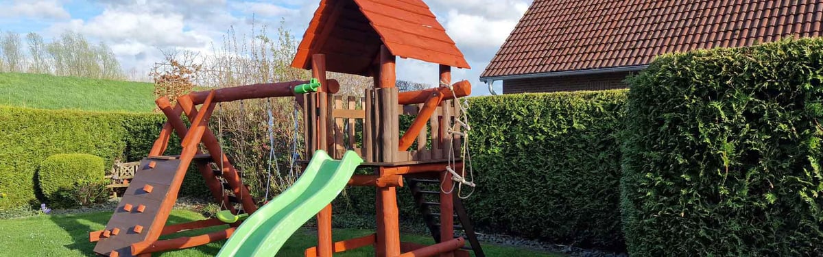 Kinderfreundliches Ferienhaus in Hooksiel mit Garten und Spielmöglichkeiten für Familienurlaub