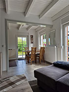 Einbauküche mit Induktionsherd und Spülmaschine