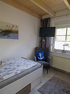 TV im Omazimmer – Vorschau Erdgeschoss Ferienhaus Hooksiel