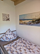 Vorschau Nachttisch im Omazimmer der Villa-Krabbe